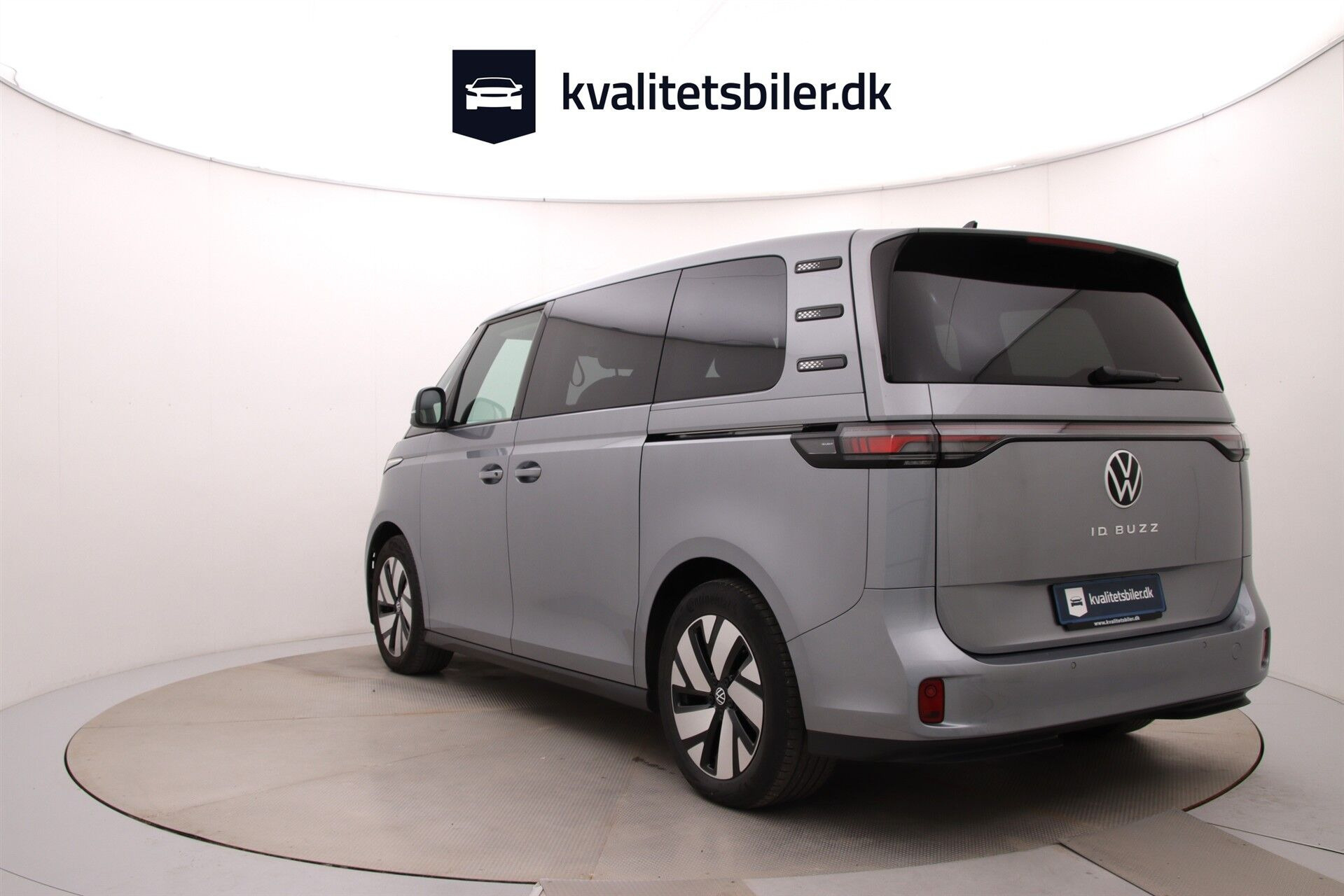 Sølv VW ID.Buzz fra 2023