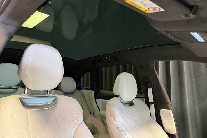 Sort Xpeng G9 fra 2026