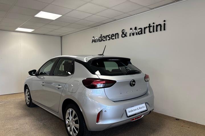 Sølv Opel Corsa fra 2024