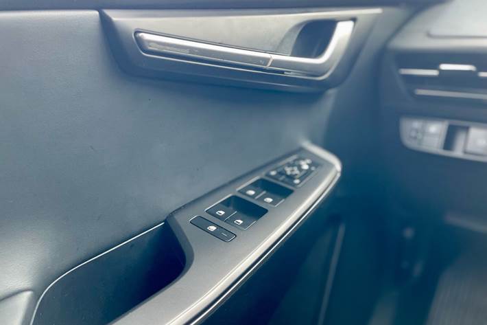 Grå Kia EV6 fra 2025