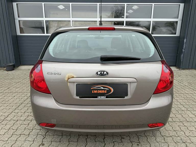 Kia Ceed 1,4 CVVT Exclusive 109HK 5d