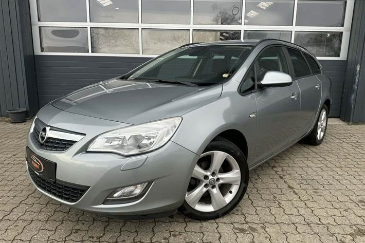 undefined Opel Astra fra 2012