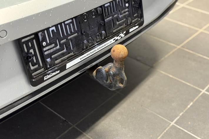 Sølv VW Golf VIII fra 2021