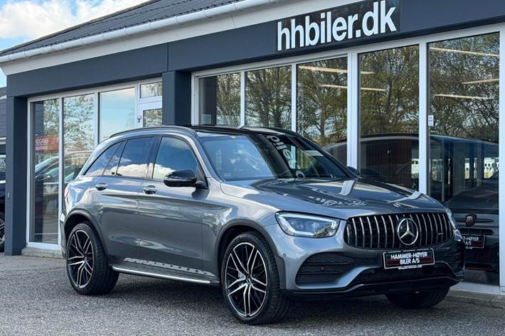 Grå Mercedes GLC43 fra 2019