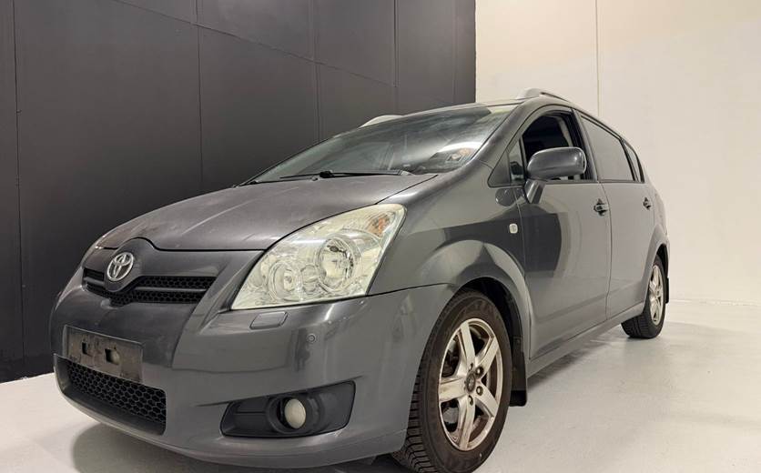 Toyota Corolla Verso 2,2 D-4D 136 Sol 7prs