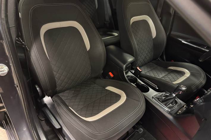 Grå Kia Ceed fra 2018