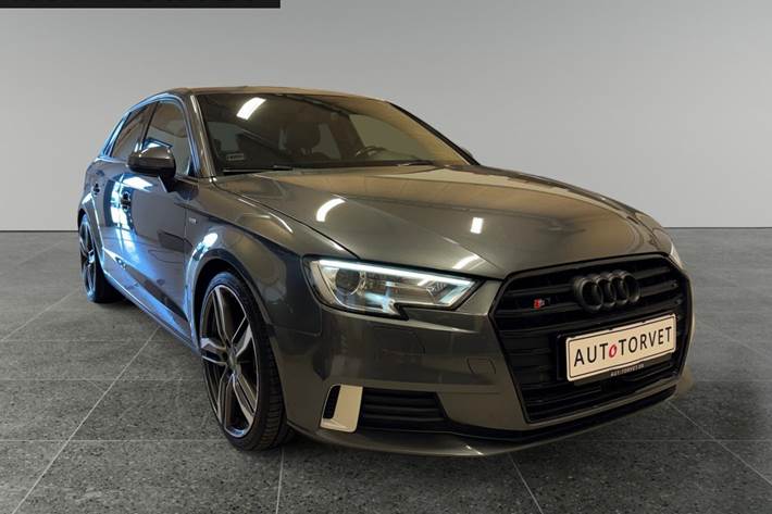 Grå Audi A3 fra 2018