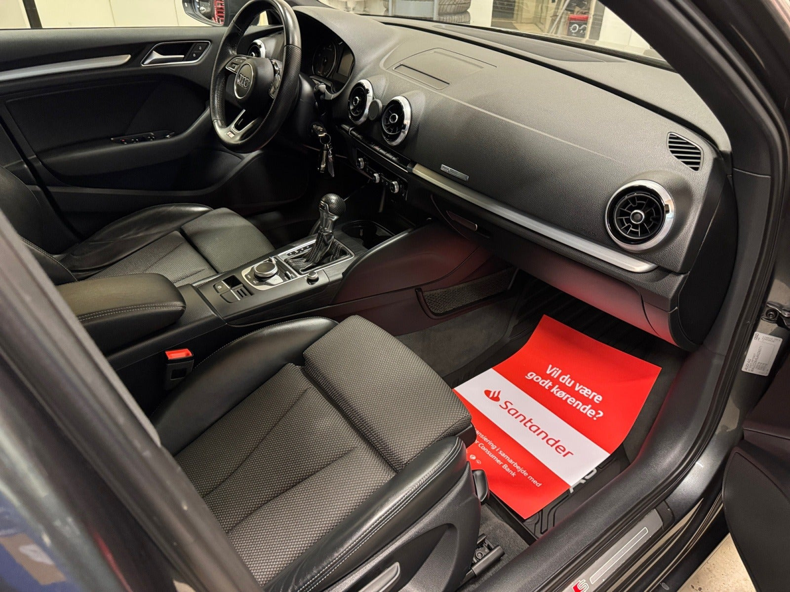 Grå Audi A3 fra 2018