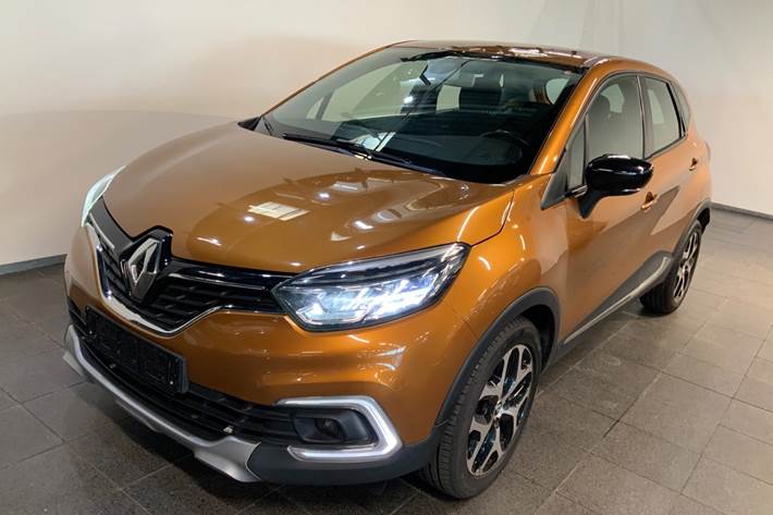 Orange Renault Captur fra 2017 set udefra