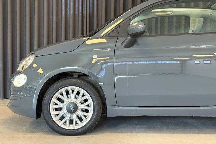 Grå Fiat 500C fra 2016