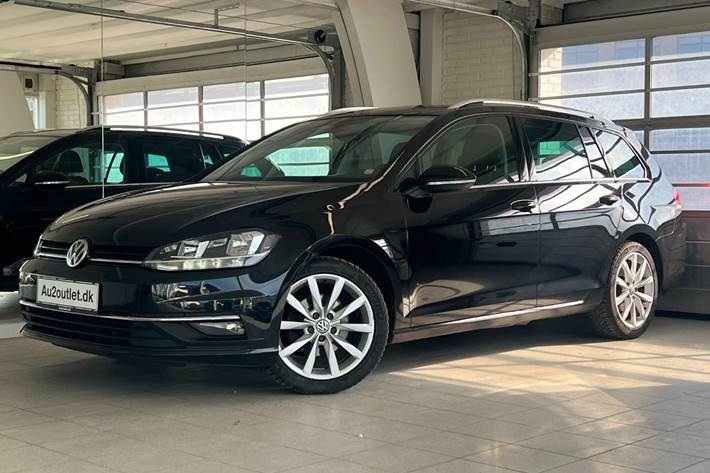 Sort VW Golf VII fra 2017
