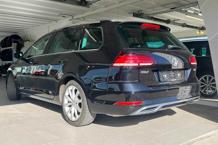 Sort VW Golf VII fra 2017