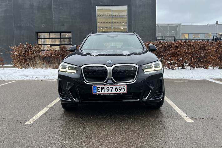 Sort BMW iX3 fra 2022