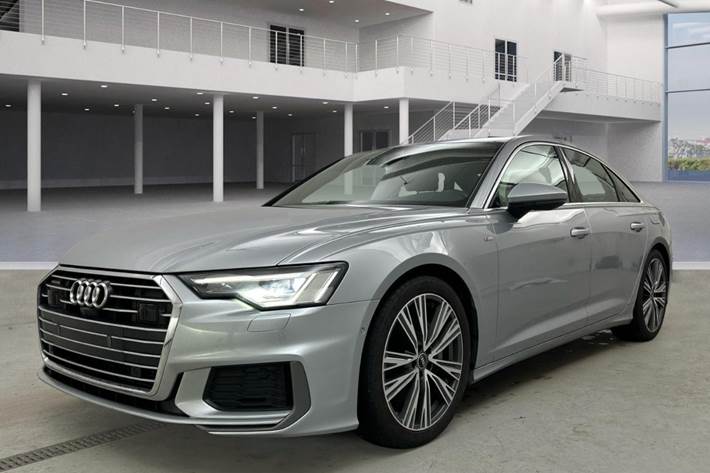 Sølv Audi A6 fra 2022