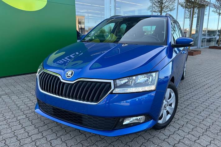 Blå Skoda Fabia fra 2023