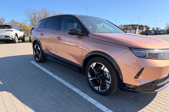 Kobber Opel Grandland-e fra 2024