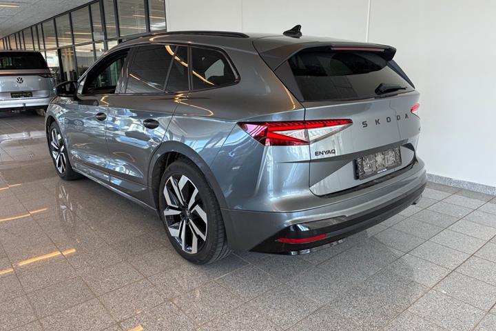 Grå Skoda Enyaq fra 2026