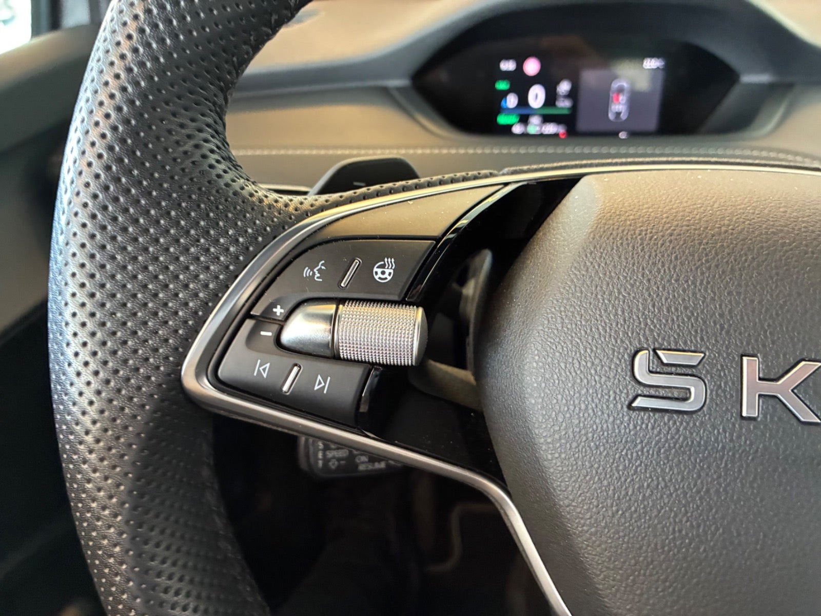 Grå Skoda Enyaq fra 2026