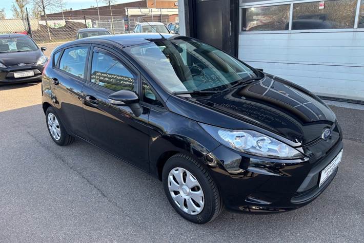 Sort Ford Fiesta fra 2011