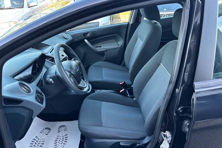 Sort Ford Fiesta fra 2011