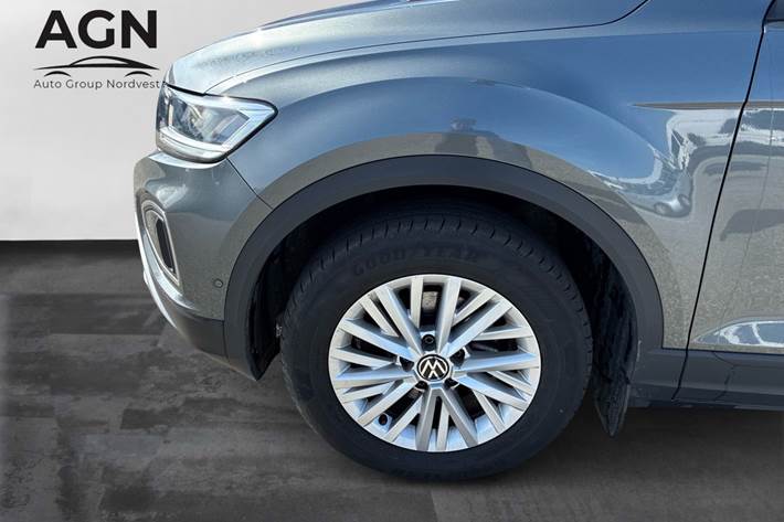 Grå VW T-Roc fra 2022