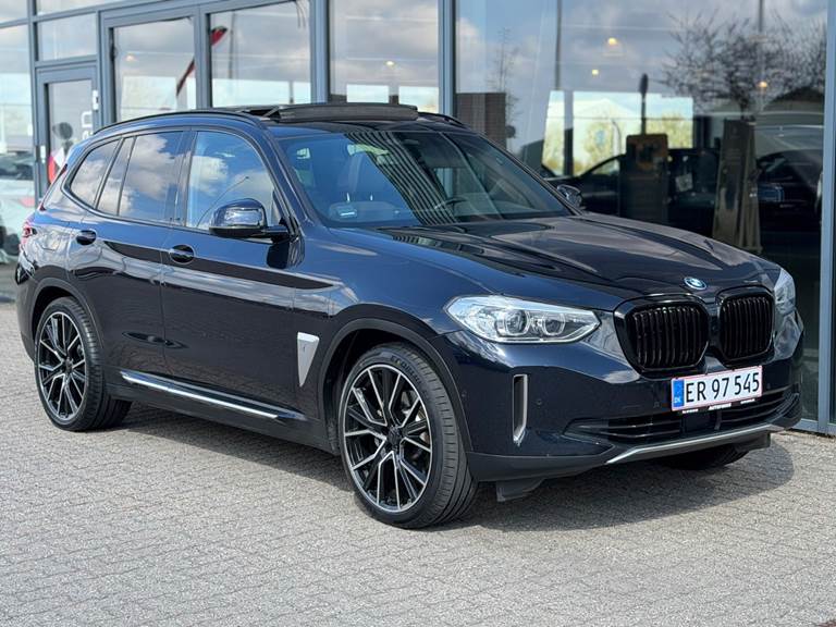 BMW iX3 Charged