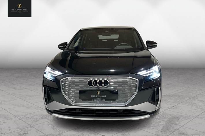 Sort Audi Q4 fra 2023