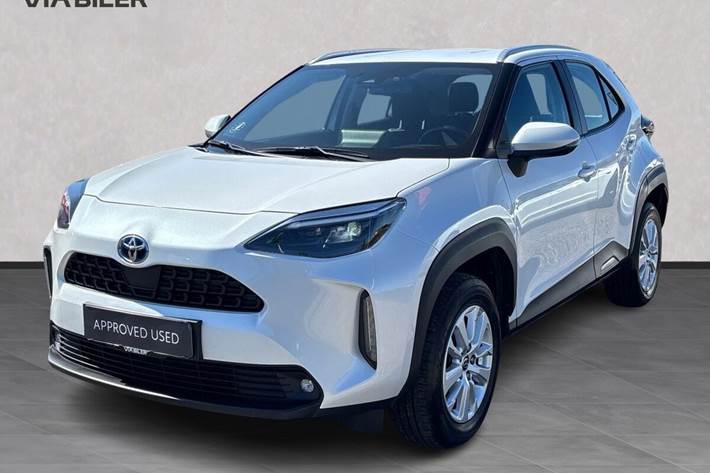 Hvid Toyota Yaris Cross fra 2022