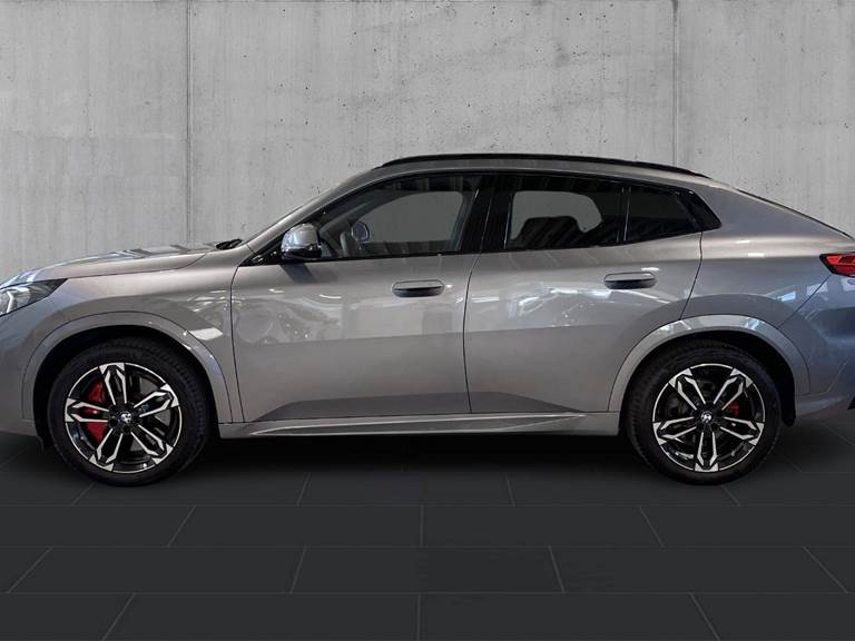 BMW iX2 xDrive30 Supercharged