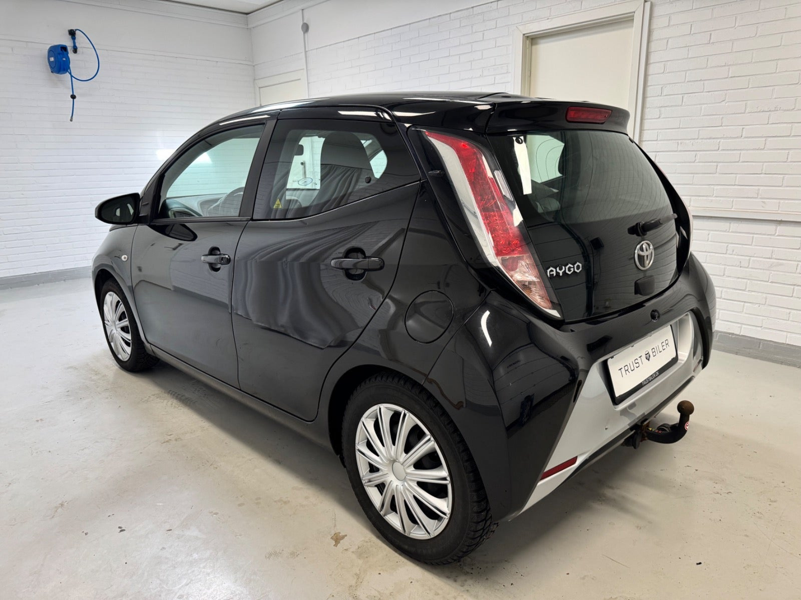 Sort Toyota Aygo fra 2018