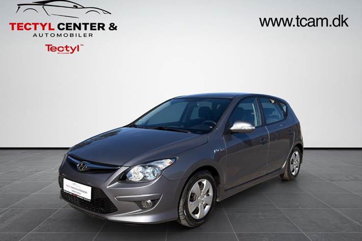 Grå Hyundai i30 fra 2012