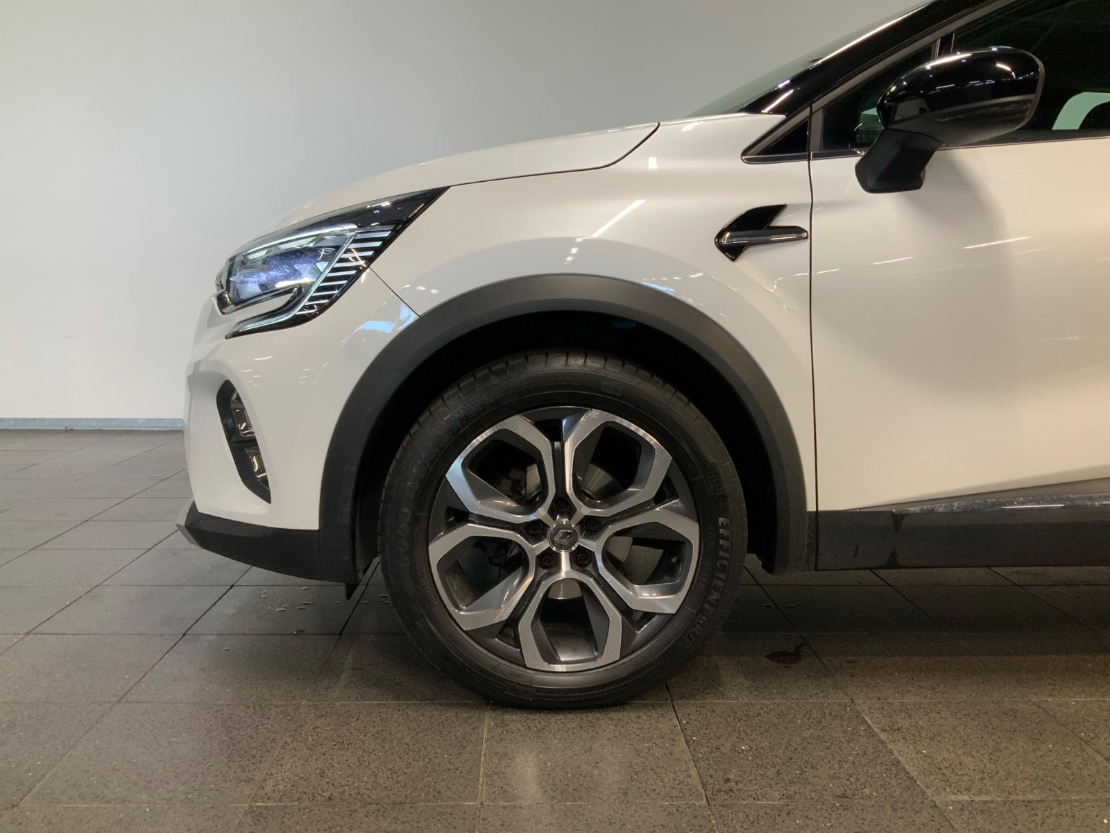Hvid Renault Captur fra 2019