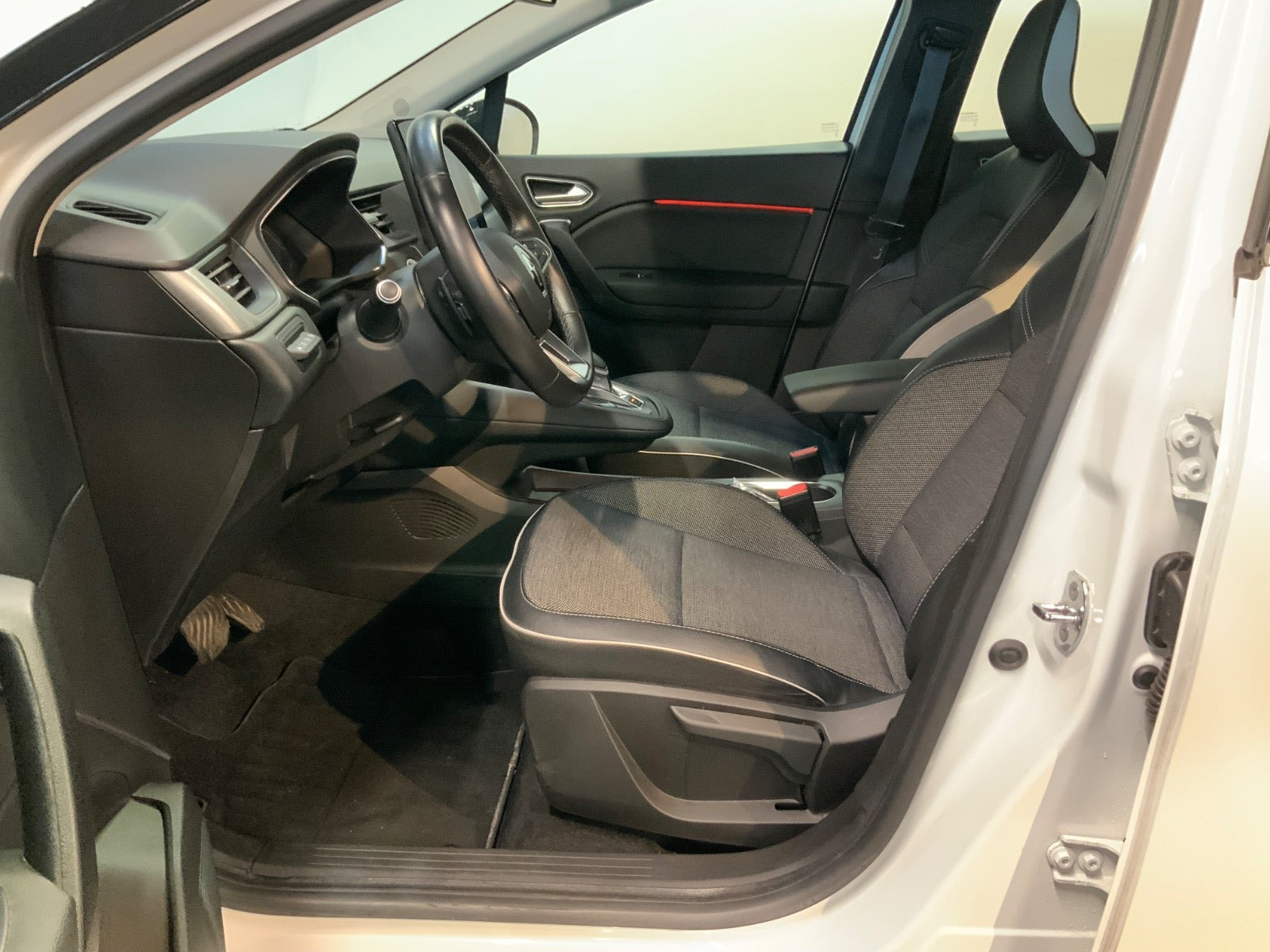 Hvid Renault Captur fra 2019
