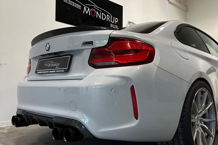 Sølv BMW M2 fra 2018