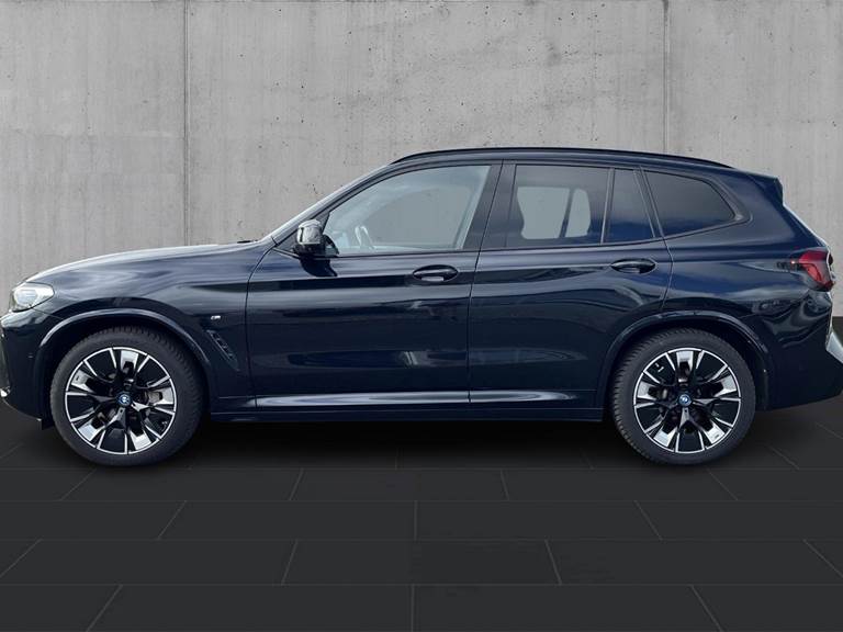 BMW iX3 Charged Plus M-Sport