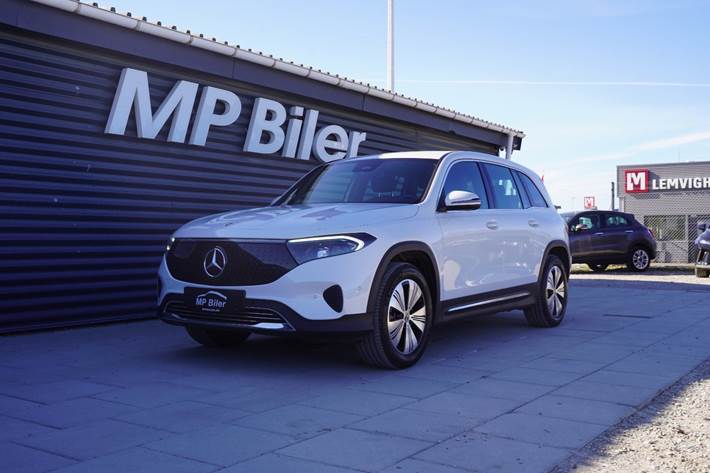 Hvid Mercedes EQB250+ fra 2024