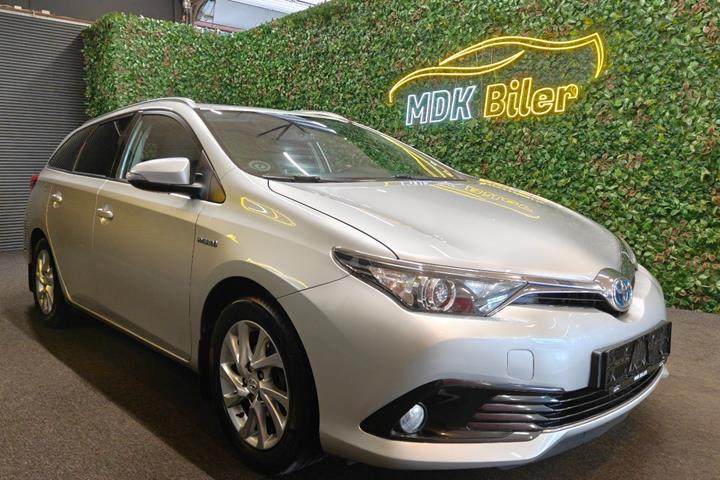 undefined Toyota Auris fra 2015 set udefra