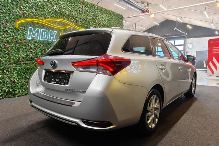 undefined Toyota Auris fra 2015