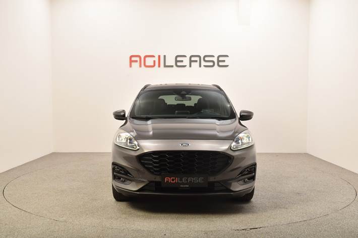 Grå Ford Kuga fra 2020