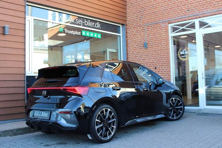 Sort Cupra Born fra 2025