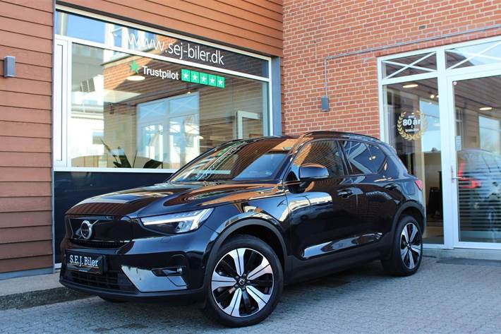 Sort Volvo XC40 fra 2023