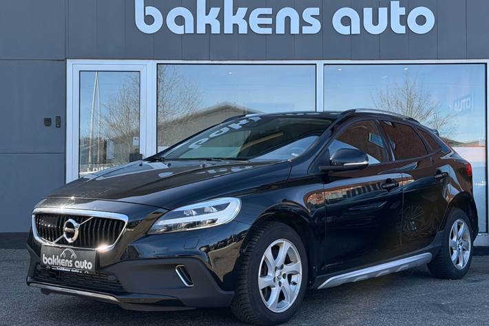 Sort Volvo V40 CC fra 2016