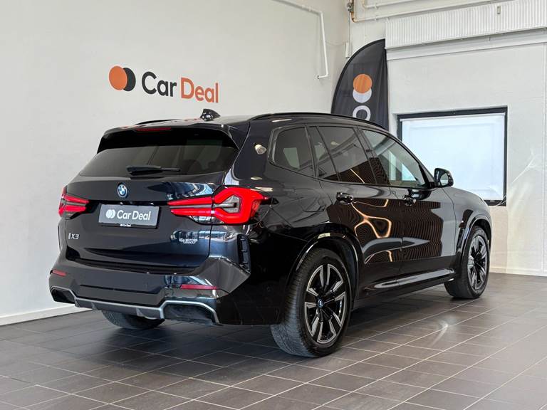 BMW iX3 Charged M-Sport