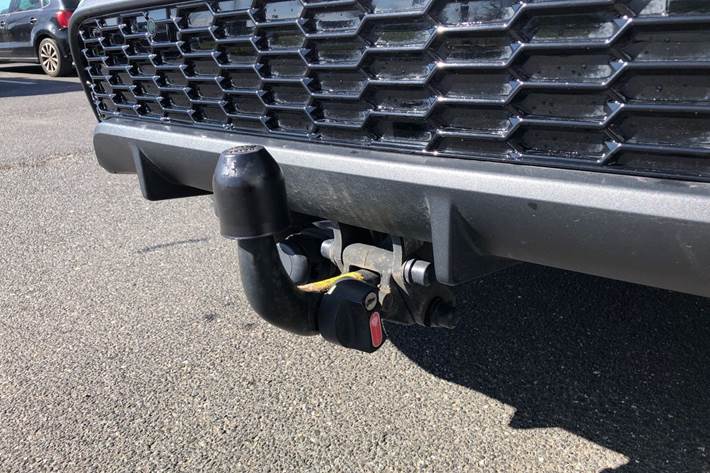 Sølv Toyota Yaris Cross fra 2023