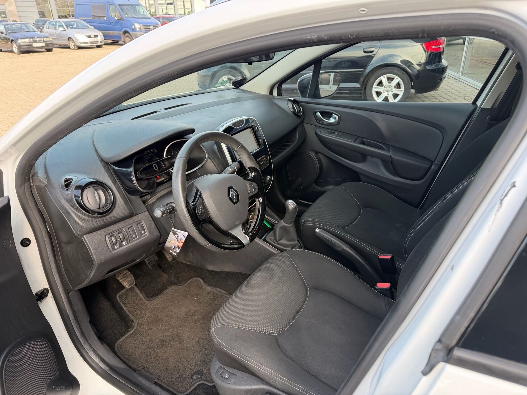 undefined Renault Clio fra 2015