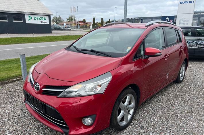 undefined Toyota Sportsvan fra 2014