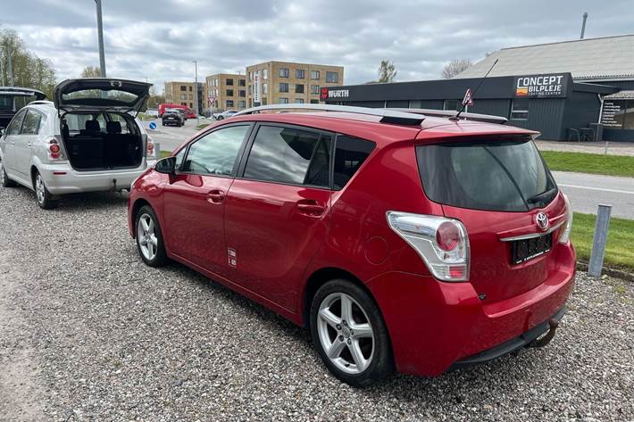 undefined Toyota Sportsvan fra 2014
