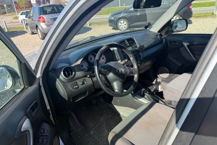 undefined Toyota RAV4 fra 2004