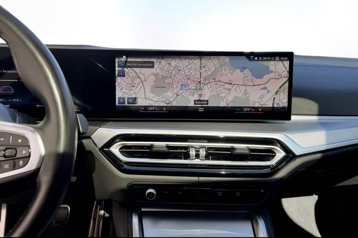 Grå BMW i4 fra 2023