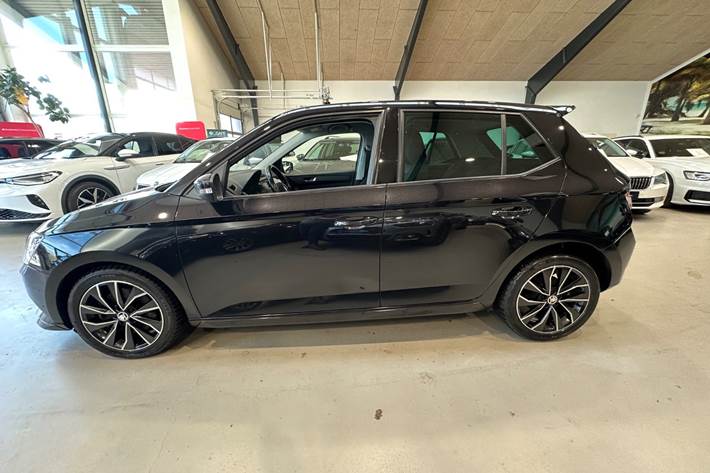 Sort Skoda Fabia fra 2017